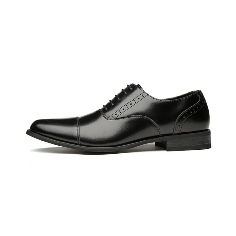 Chaussures Formelles Oxford Pour Hommes Cuir Vache Sculpté À Bout Rond 5 Œillets - Noir